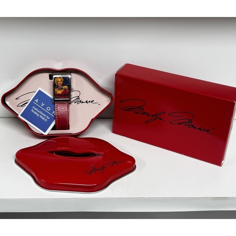 NIB AVON Women's Marilyn Monroe Watch in Lips Shaped Red Tin Box Needs Battery